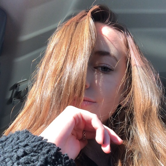 Meet your Posher, Julianna - Picture 1 of 1